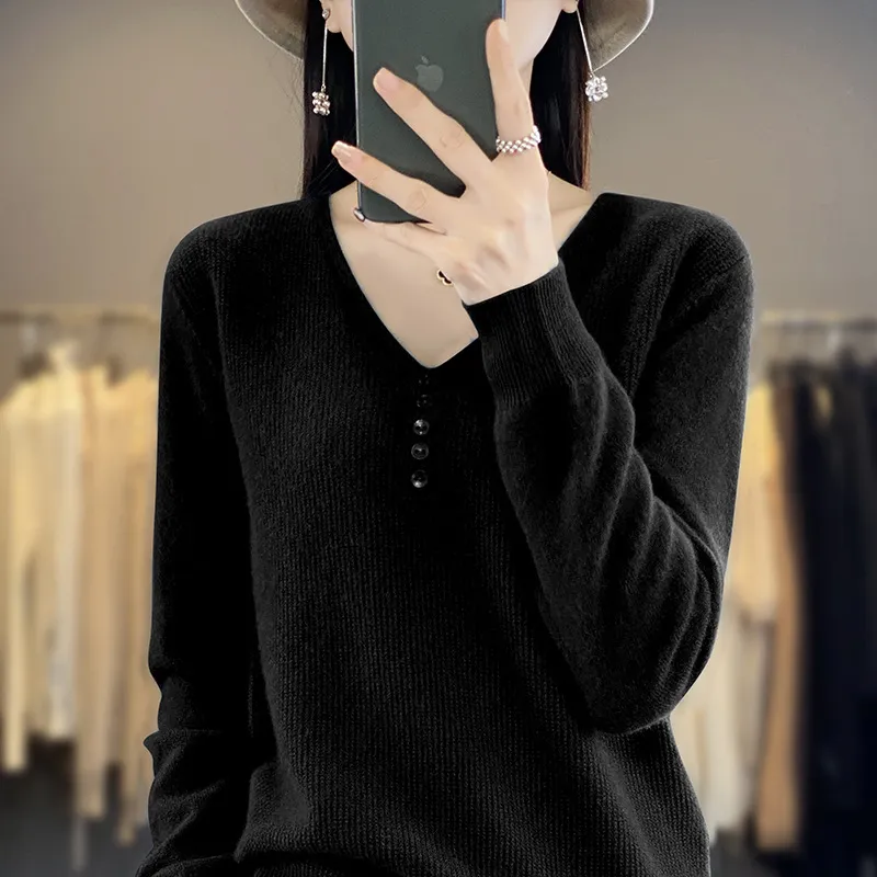 Women's Long-sleeved Sweater Top With Tie Buckle - Classic Black