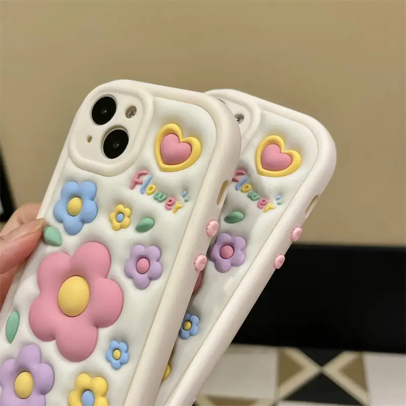 Simple Cute Three-dimensional Flower Phone Case