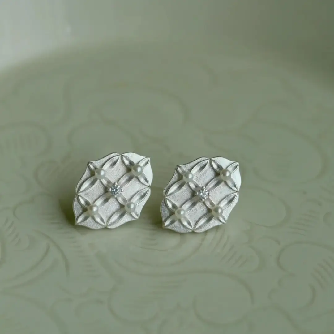 Retro Style Pearl Osmanthus Fragrans Var Fragrans Stud Earrings