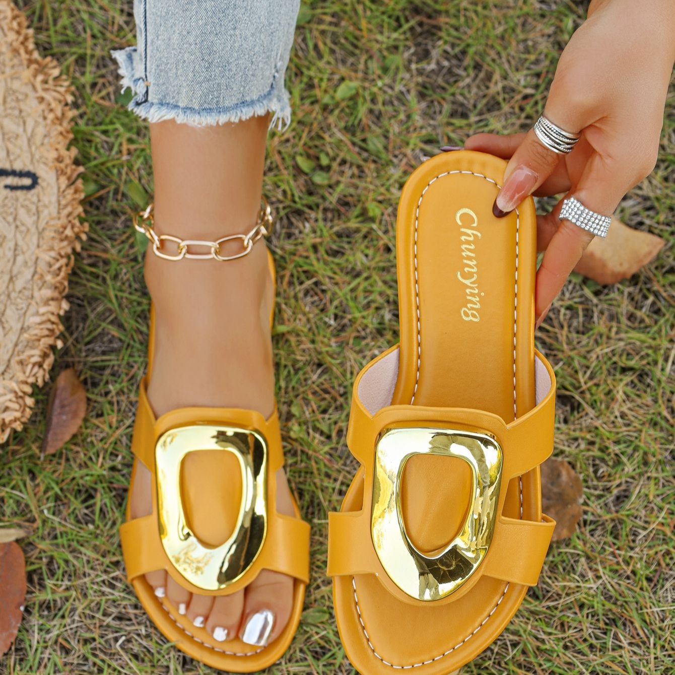 Womens Retro Metal Square-Toe Slippers