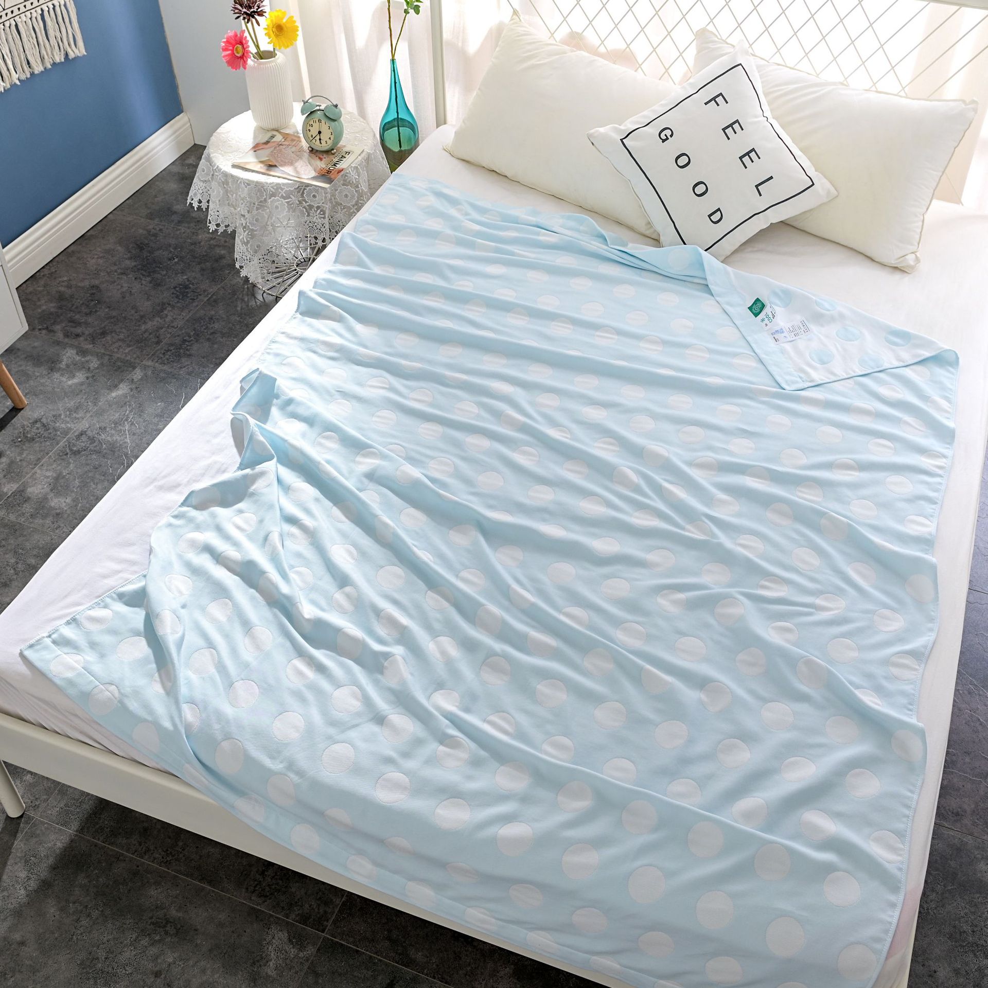 Japanese-style Single Cooling Blanket Nap Blanket Tech-Embroidered Ice Silk Summer Quilt