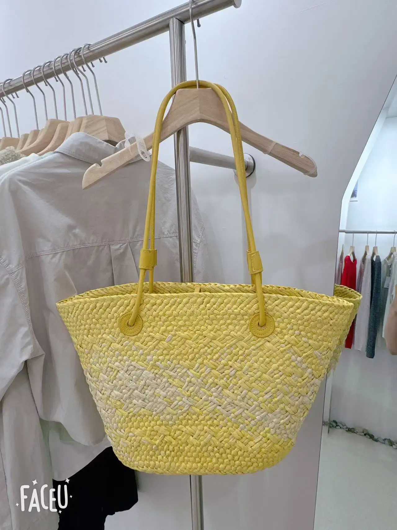 Retro Large Capacity Women's Shoulder Portable Straw-weaved Bag