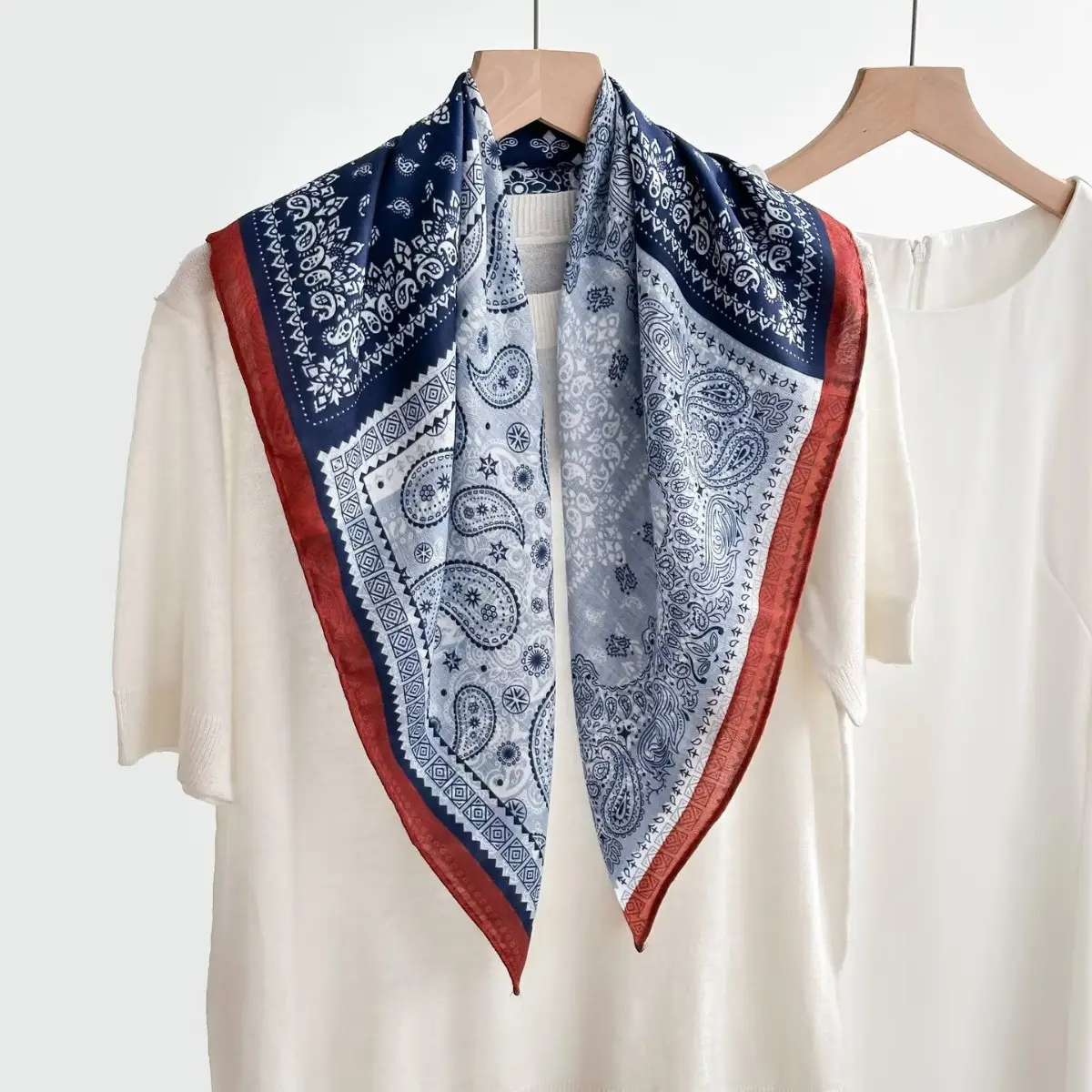 Women's Vintage High-end Outer Silk Scarf