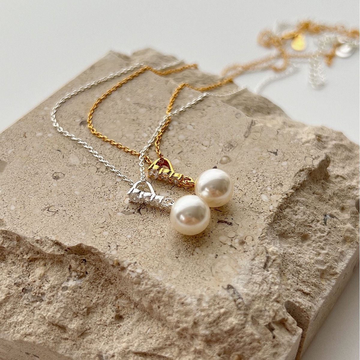 Silver Does Not Fade Rhinestone Pearl Necklace