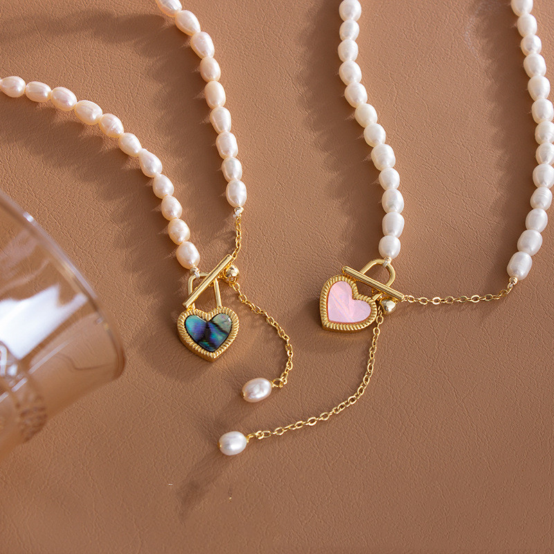 Lovely Freshwater Pearl Necklace For Women Light Luxury