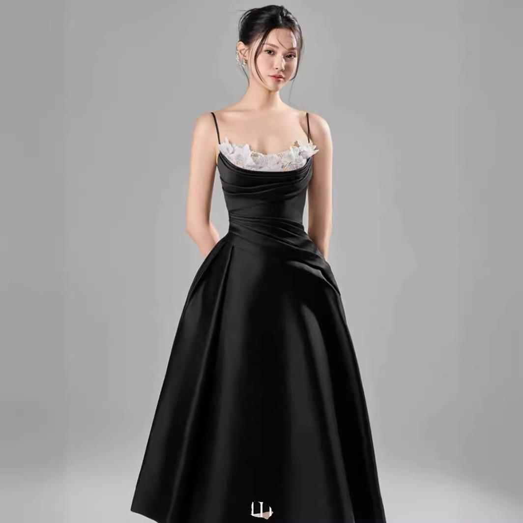 Women's Sling Lace Waist-tight Light Luxury Dress
