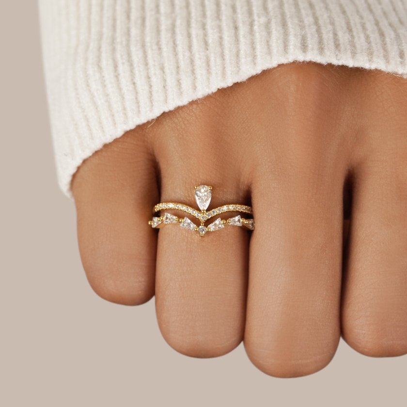 European And American Fashion Artificial Stone Golden Lily Crystal Ring