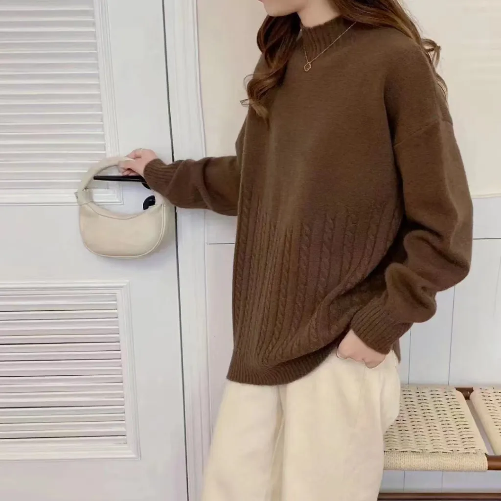 Autumn And Winter New Twist Simple Comfortable Sweater Bottoming Shirt - Brown