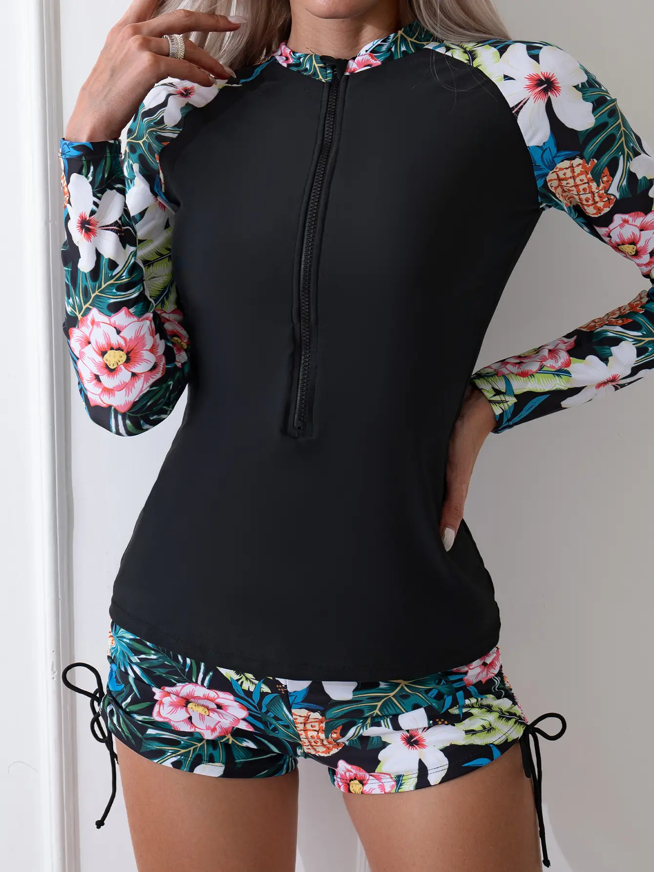 Front Zipper Two-piece Long Sleeve Conservative Split Swimsuit For Women