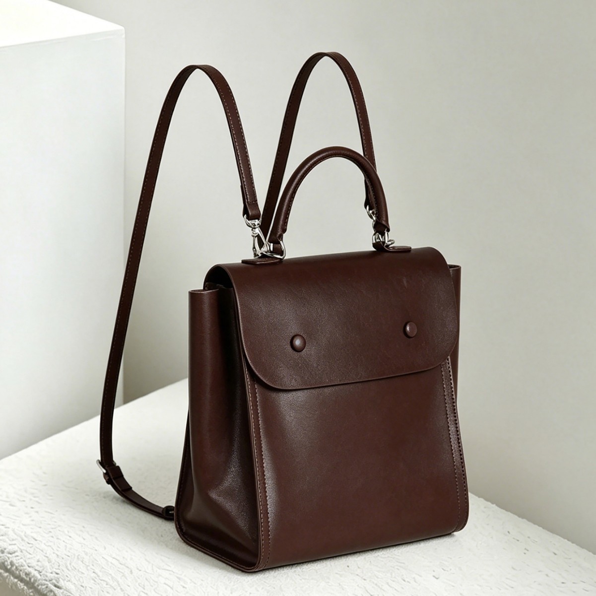 Lightweight Cowhide Backpack Anti-Theft Commute