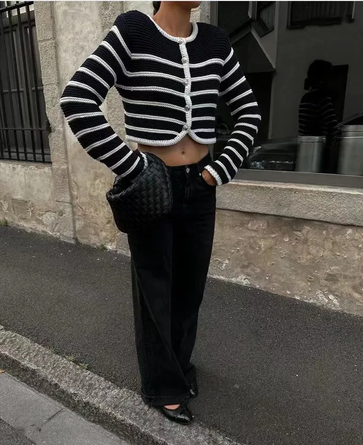 Round Neck Striped Buckle Sweater Cardigan Coat - Black