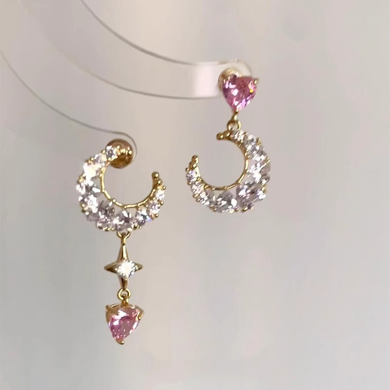 Sweet Design Exquisitely Crafted Niche And Elegant Earrings