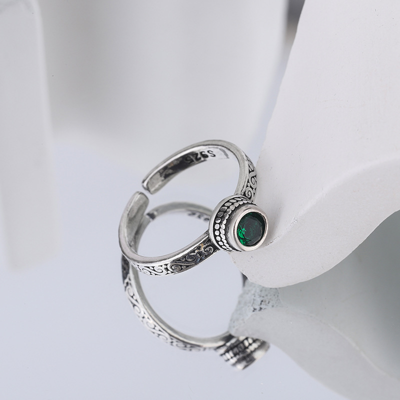 Retro Fashion Green Zircon Ring