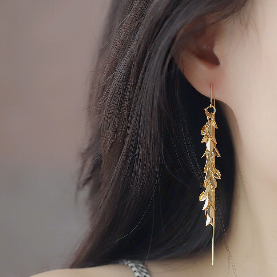 Rare Design-forward Long Tassel Necklace With Golden Wheat Ears