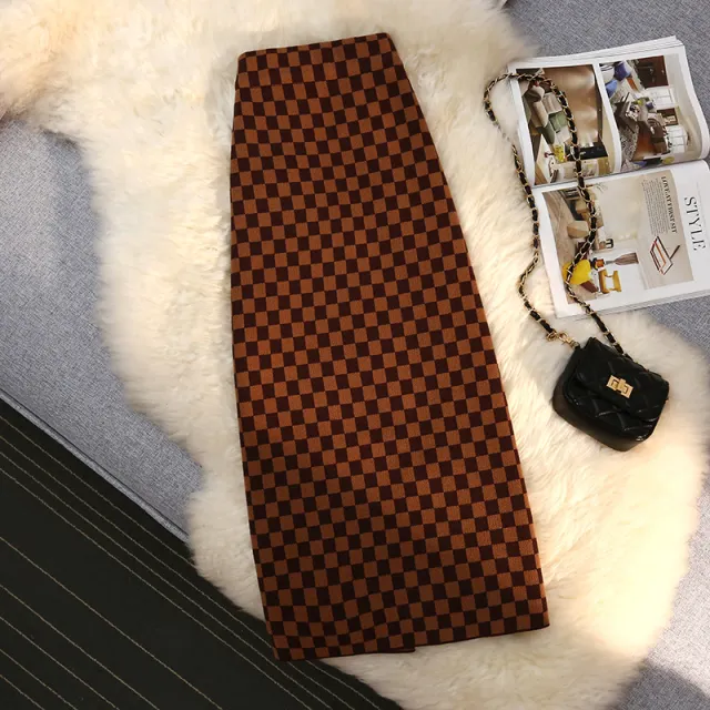 Chessboard Plaid Slim fit Sheath A Line Mid length Plaid Stretch Knitted Overskirt Brown - Shop at LoveMi