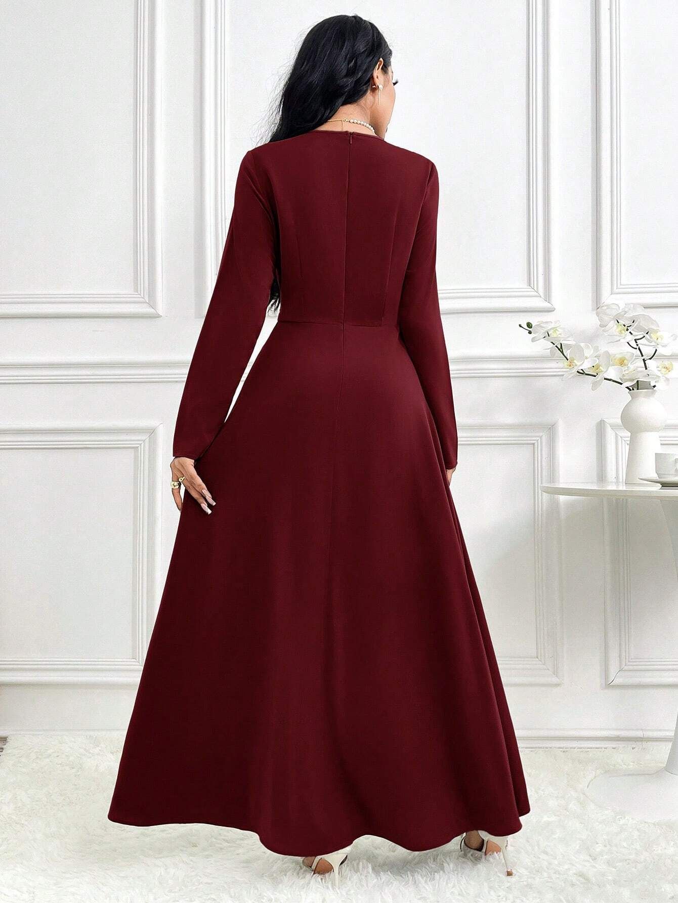 Fashionable Long-sleeved Elegant Dress