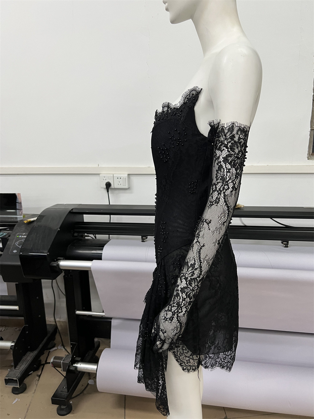 Fashionable Oversleeve Tube Top Lace Fashion Party Dinner Dress