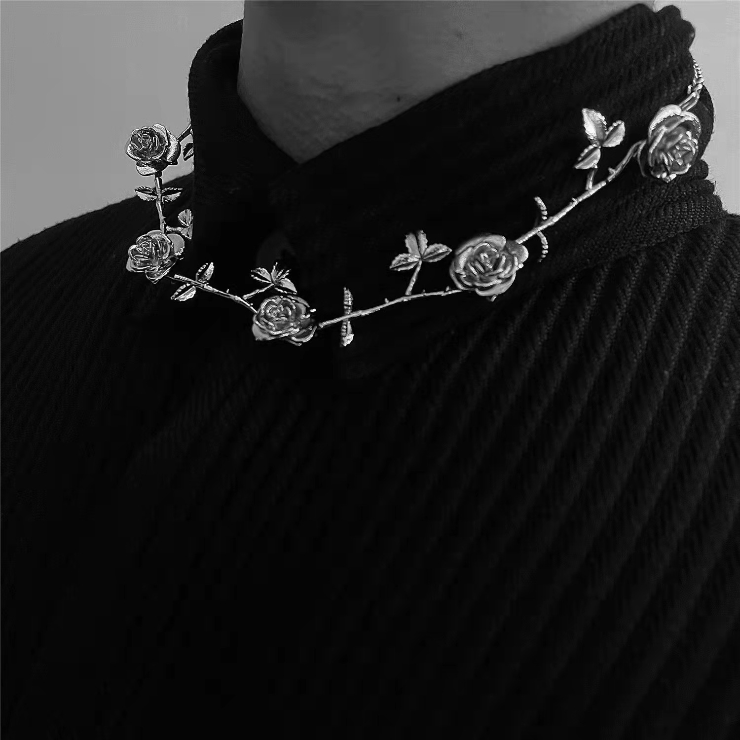 French Vintage-style Rose Necklace, Antiqued Finish, For Men And Women