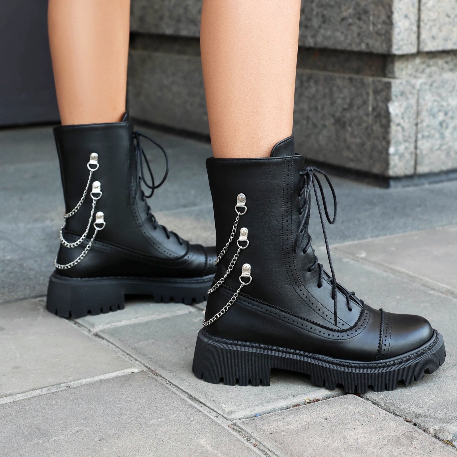 Women’s Chunky Heel Mid-Calf Dr. Style Boots