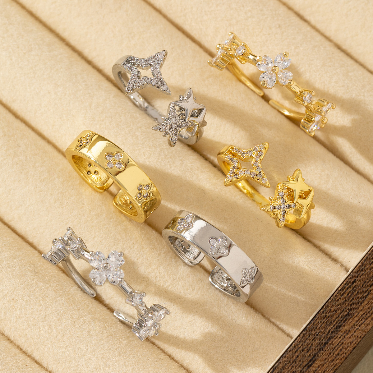 Unisex Adjustable Four-Pointed Star Ring With A Unique Design For Women - Jewelry & Watches