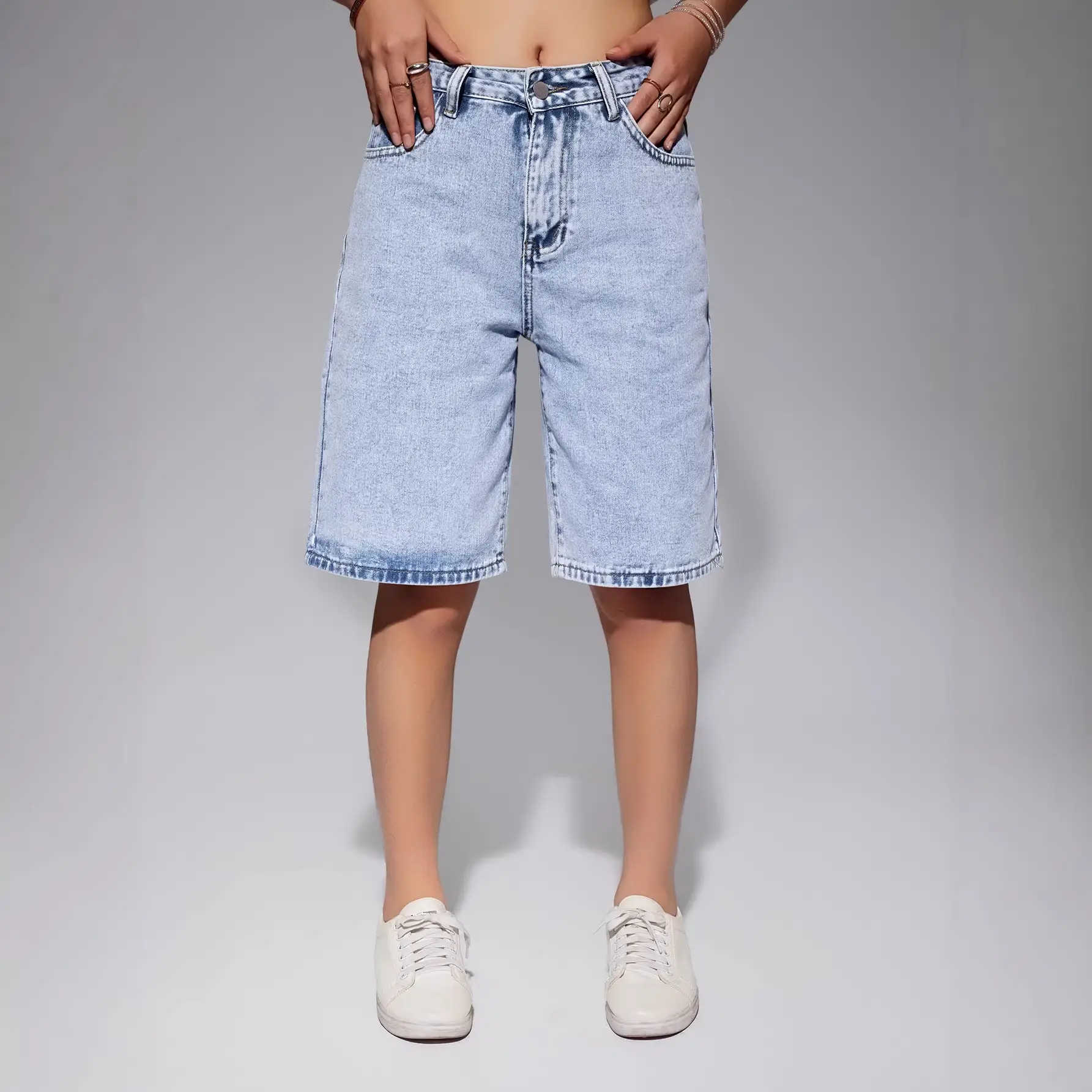 Simple Womens Denim Cropped Shorts In Blue