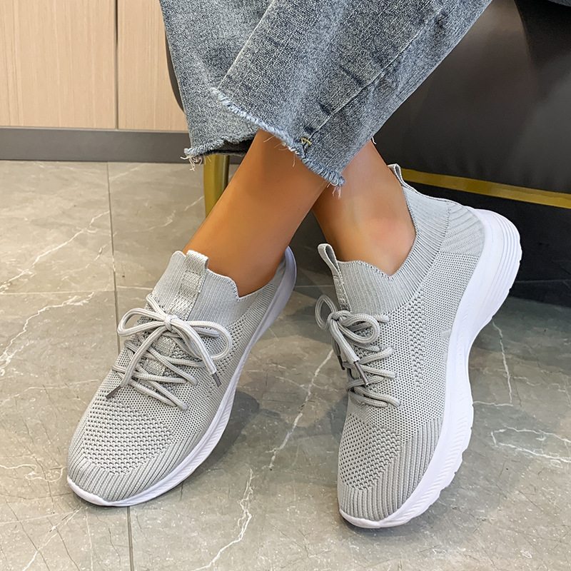 Women’s Fashionable Mesh Breathable Running Shoes