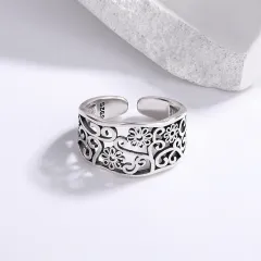 European And American Style Retro Silver Plated Hollow Flower Ring - Retro Jz02137 - View 1