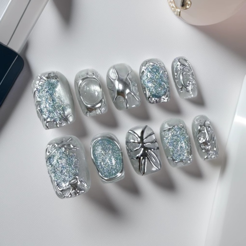 Hand-painted Butterfly Short Cat-eye Silver Wearable Nails