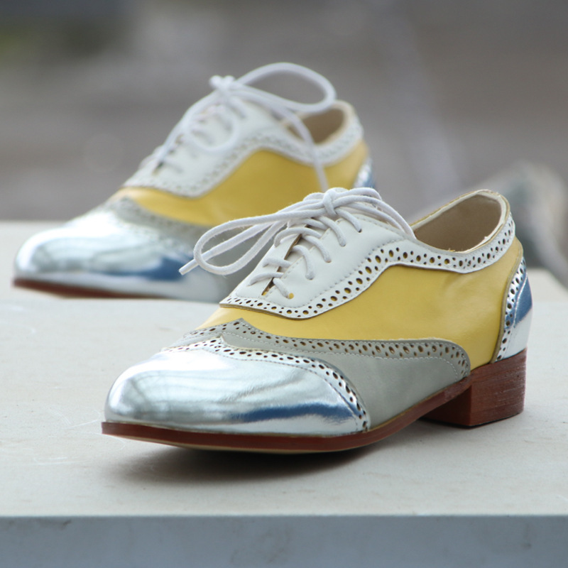 Womens Fashionable Low-block-heeled Pumps With A Round Toe And Front Lacing