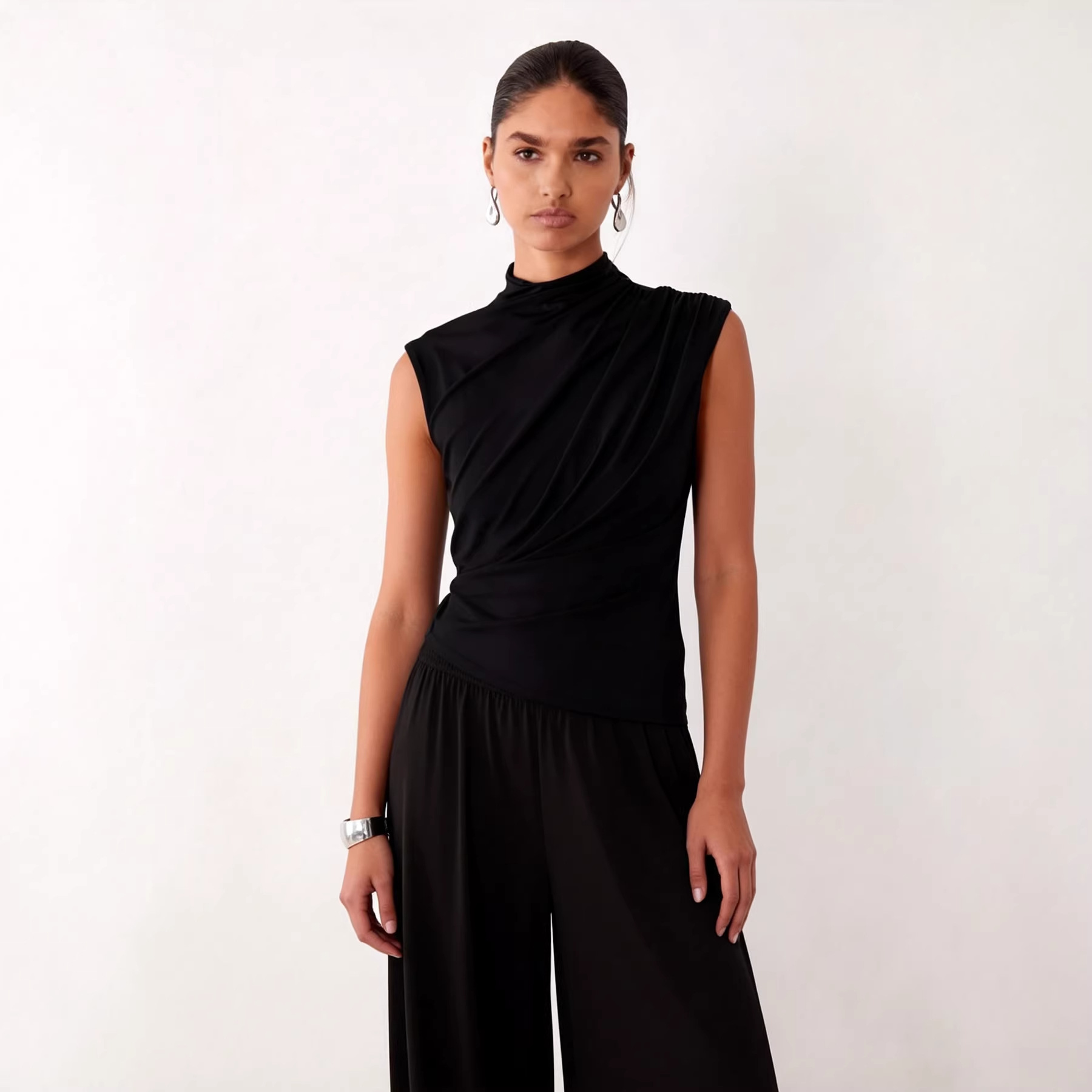Sleek Stylish Stretchy Sleeveless Tank Top thumbnail 4