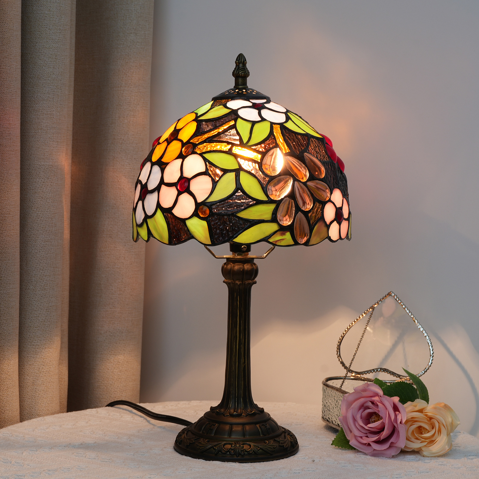 Stained Glass European-Style Bedroom Bedside Decorative Table Lamp