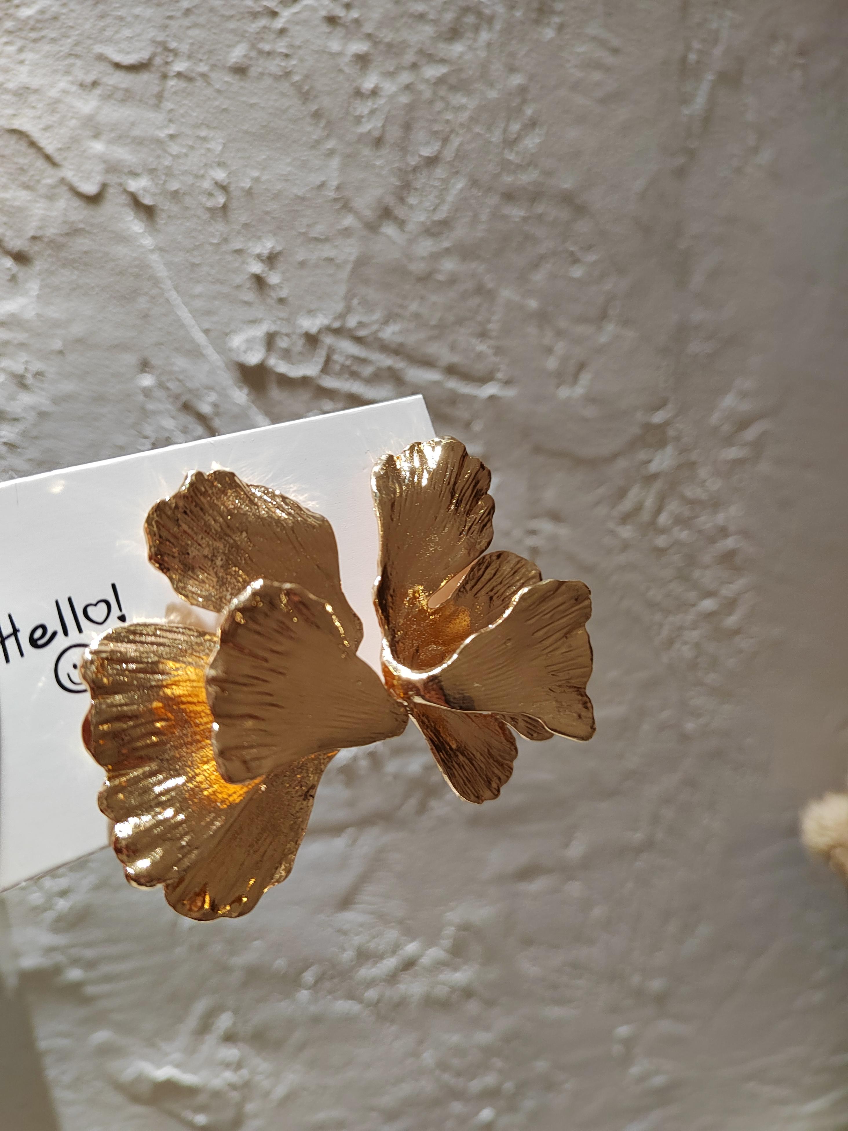 Retro Affordable Luxury Style Metal Ginkgo Leaf Earrings