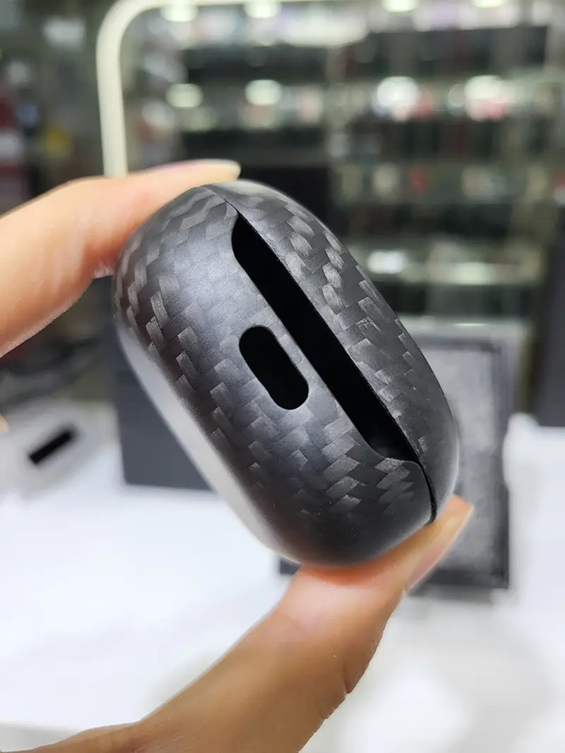 Bluetooth Headset Ultra-thin Ultra-light All-wrapped Carbon Fiber Protective Case