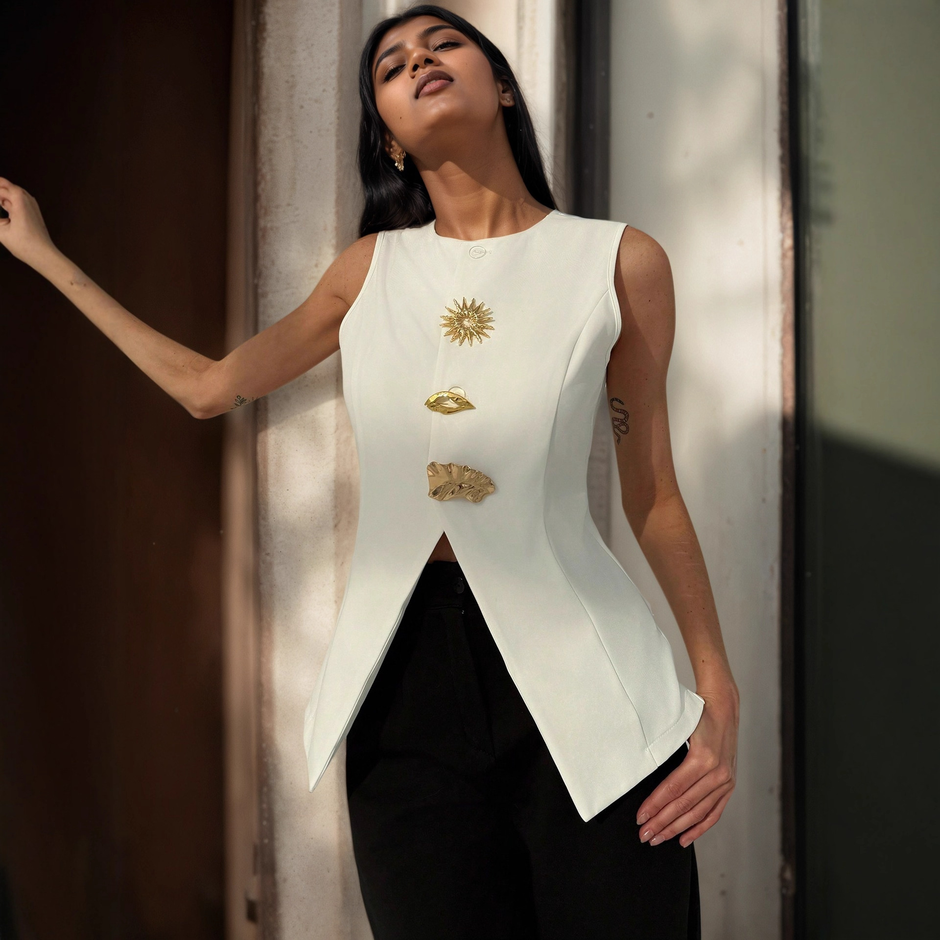 Artistic V-neck Waist-cinching Vest