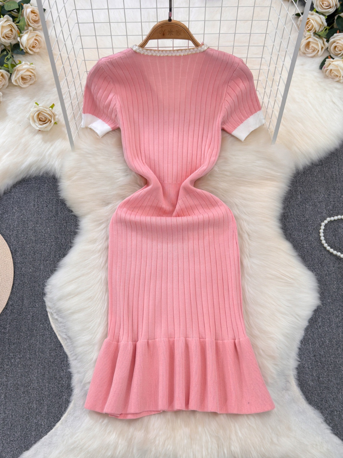 V-neck Fishtail Dress Knitted Black Temperament Waist-controlled Slimming