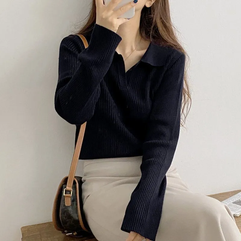 Women's Short Knit Long-sleeve Sweater - Black