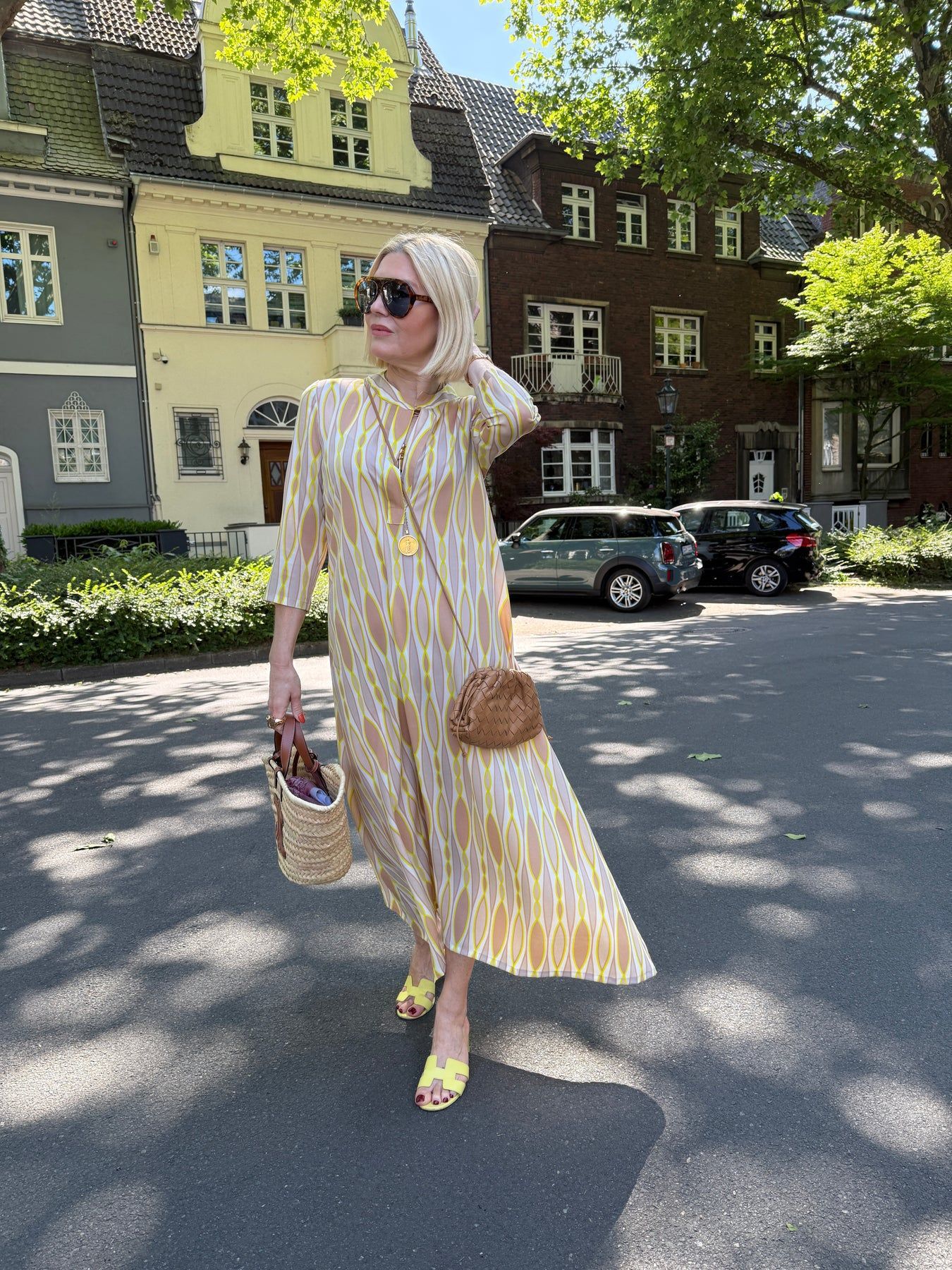 Buy Women's Clothing Online | Buy Trending Dresses for Women