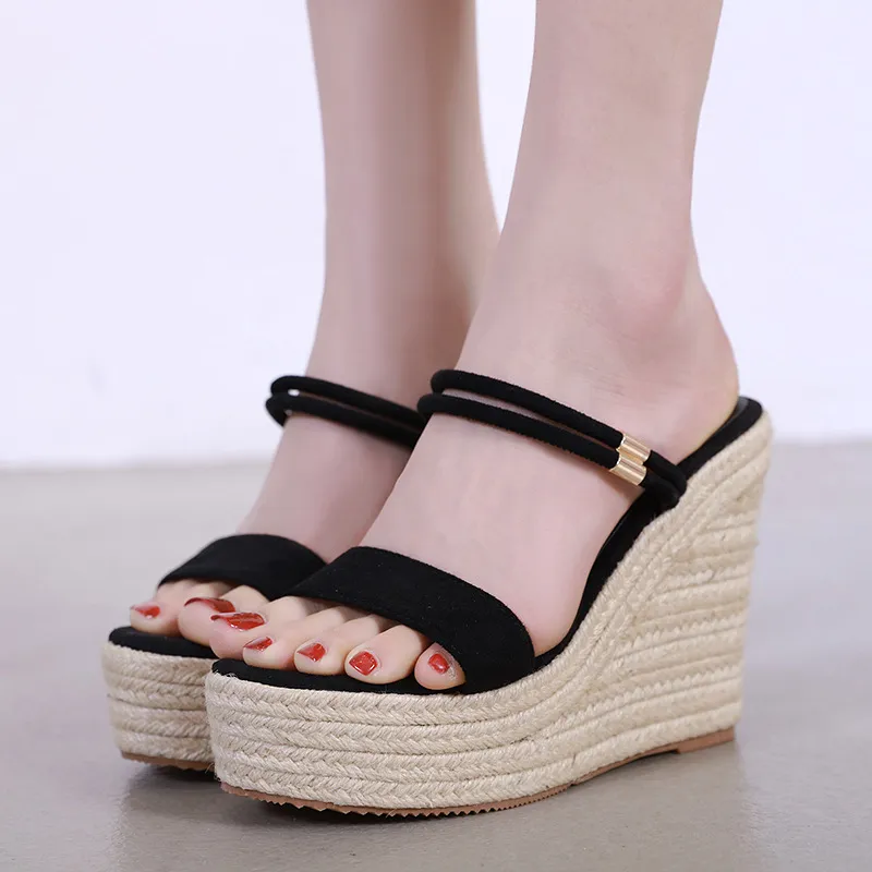 Women's Fashion Personality Pu Bottom High Heels - Black