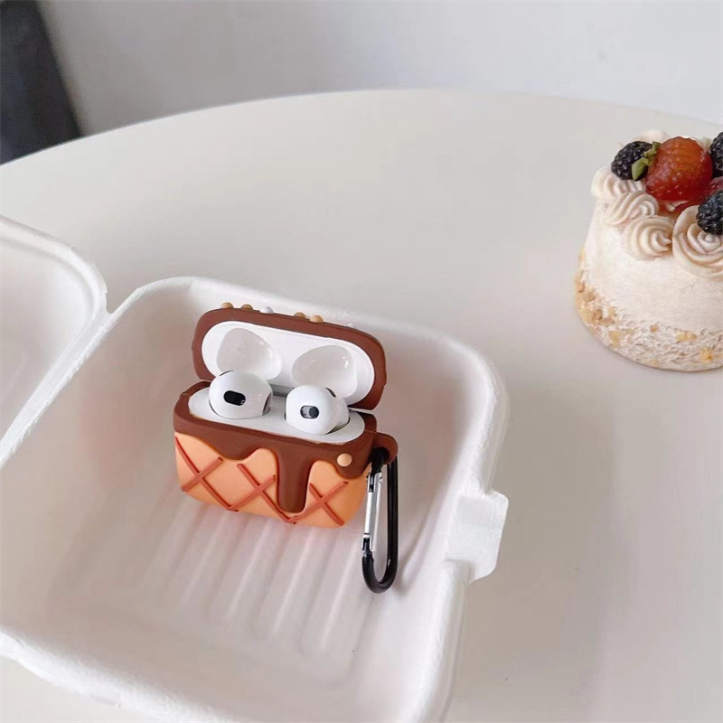 Chocolate Cream Cake Wireless Earphone Case - Image 9