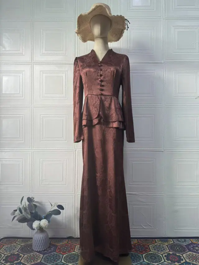 Elegant Retro Long Sleeve Top Slim Fit Long Dress Dress Dark Brown - Shop at LoveMi