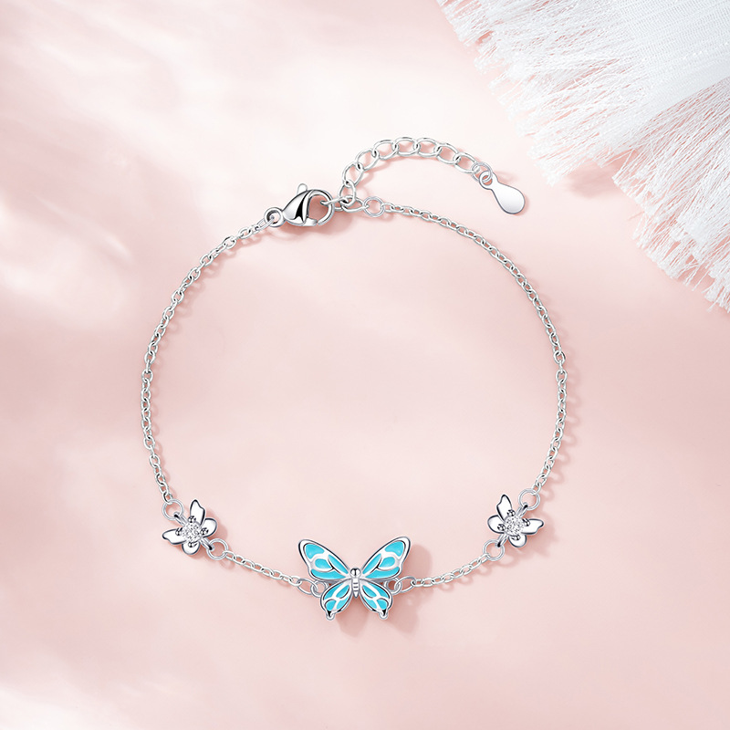 https://cf.cjdropshipping.com/quick/product/8ca37da4-bc06-47b8-b194-6c5fe049c3fb.jpg