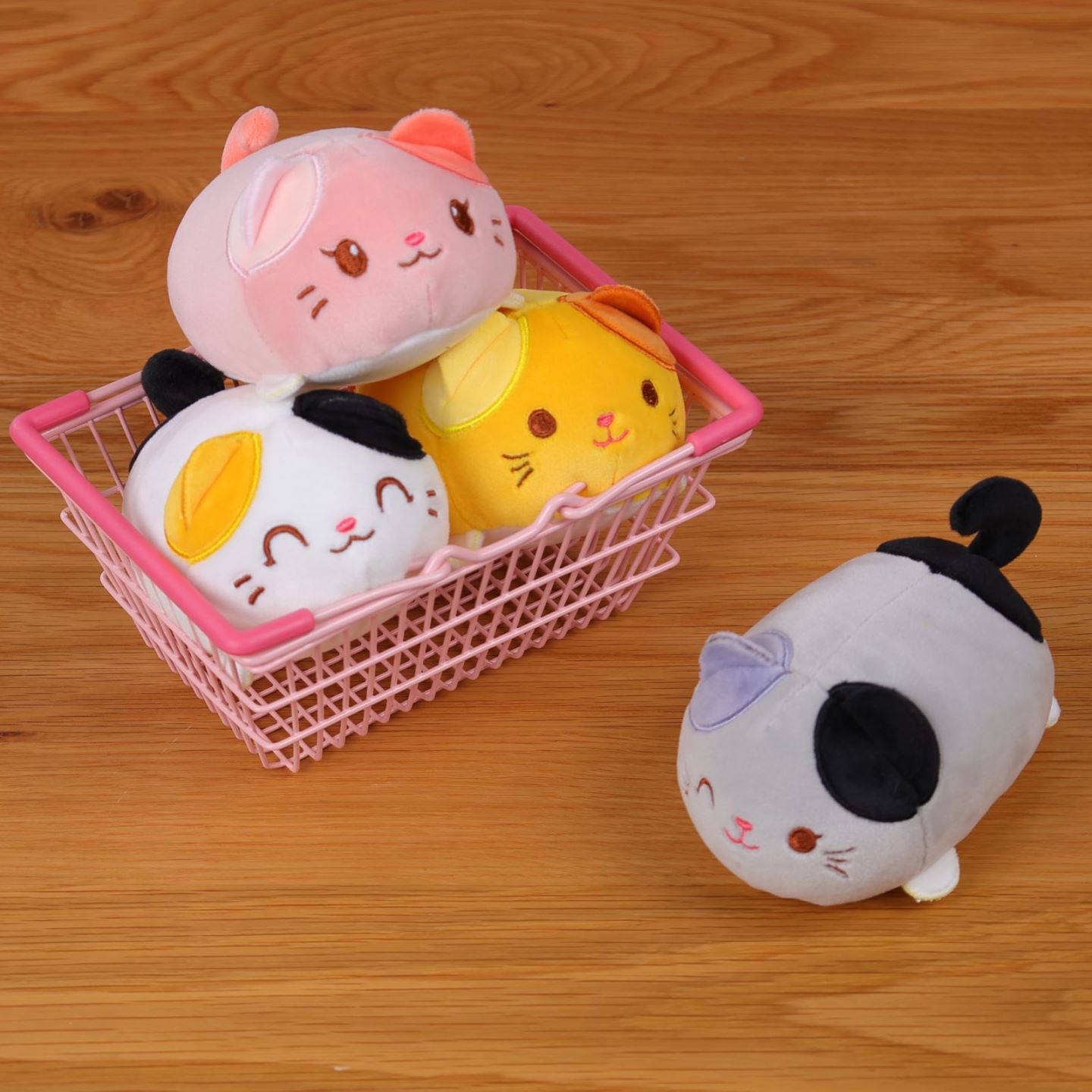 Title 16, Snack Pillow Plush Toys Cute And Soft