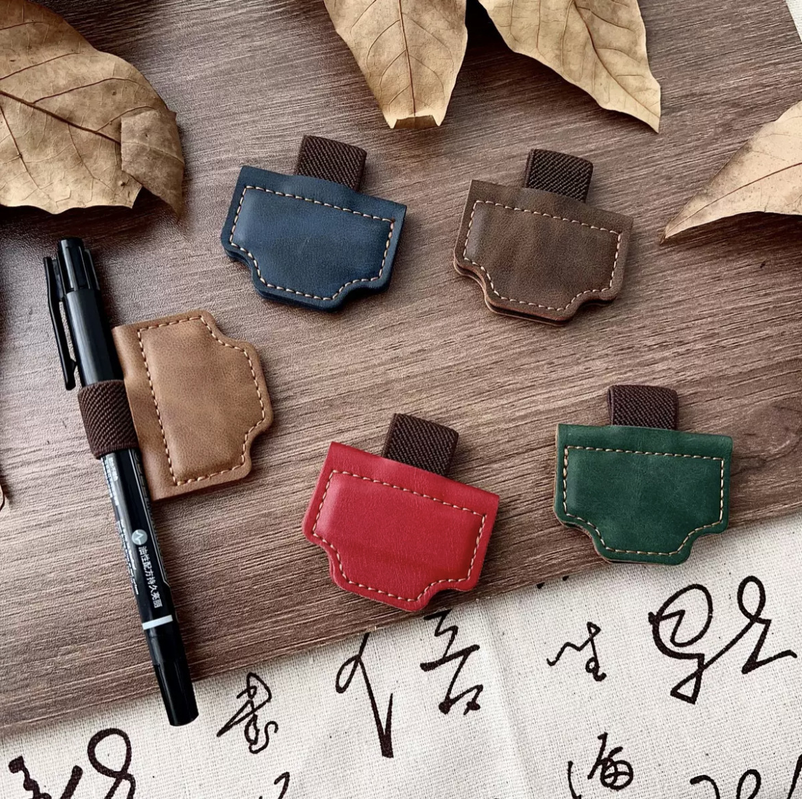 Retro Handmade Leather Portable Bookmark