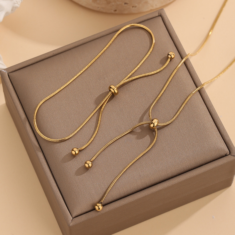 Women's Retro Pull-out Titanium Steel Necklace