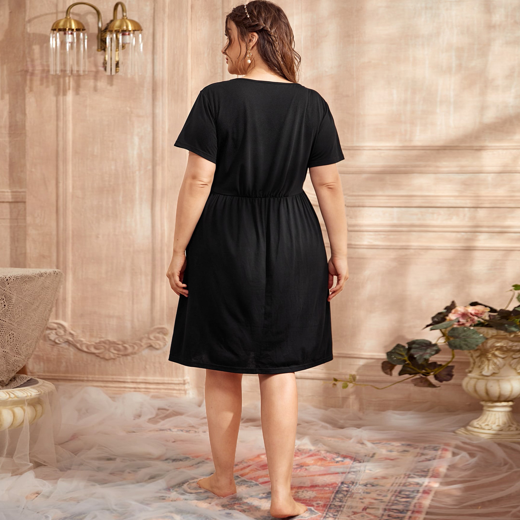 Ladies' Homewear Pajamas Short-sleeved V-neck Lace Pleated Nightdress