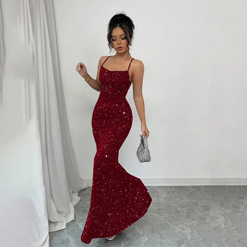 Chic Body-hugging Sexy Backless Sequin Slip Dress - Red