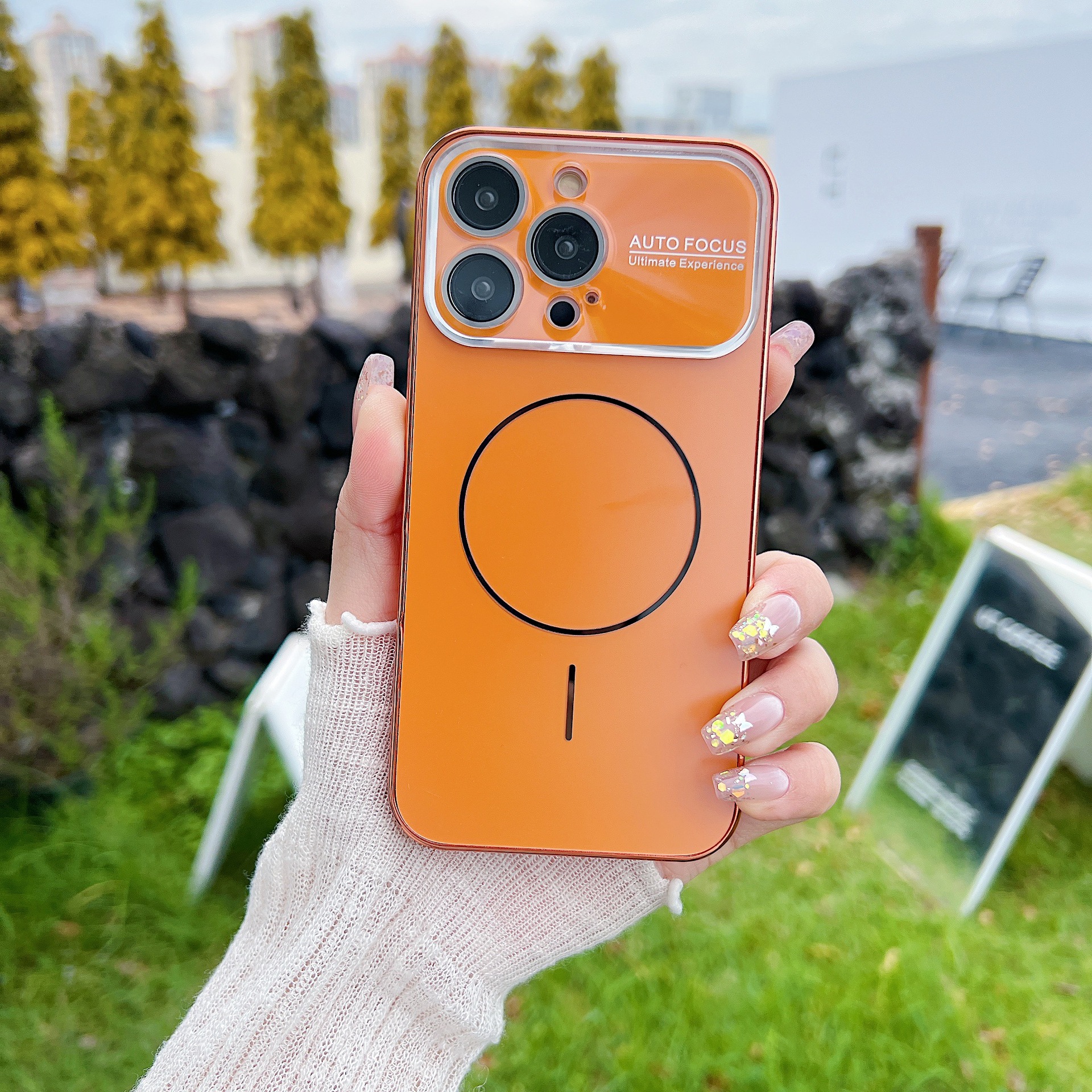 Laser-Cut Large-Window Lens Ring Magnetic Phone Case 4