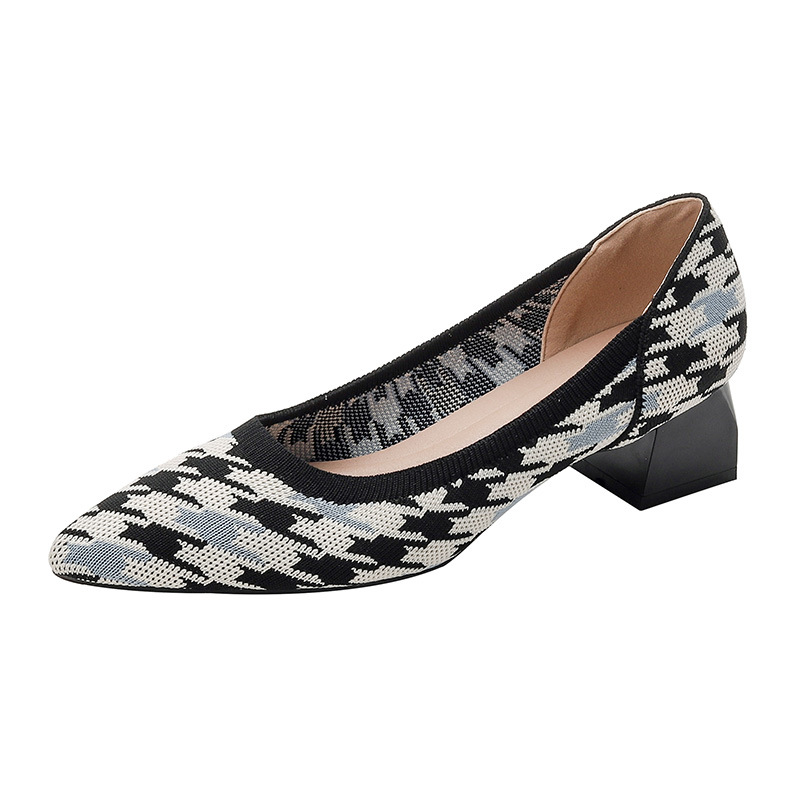 Flyknit Pointed-Toe Chunky-Heeled Pumps, picture 8 of 11