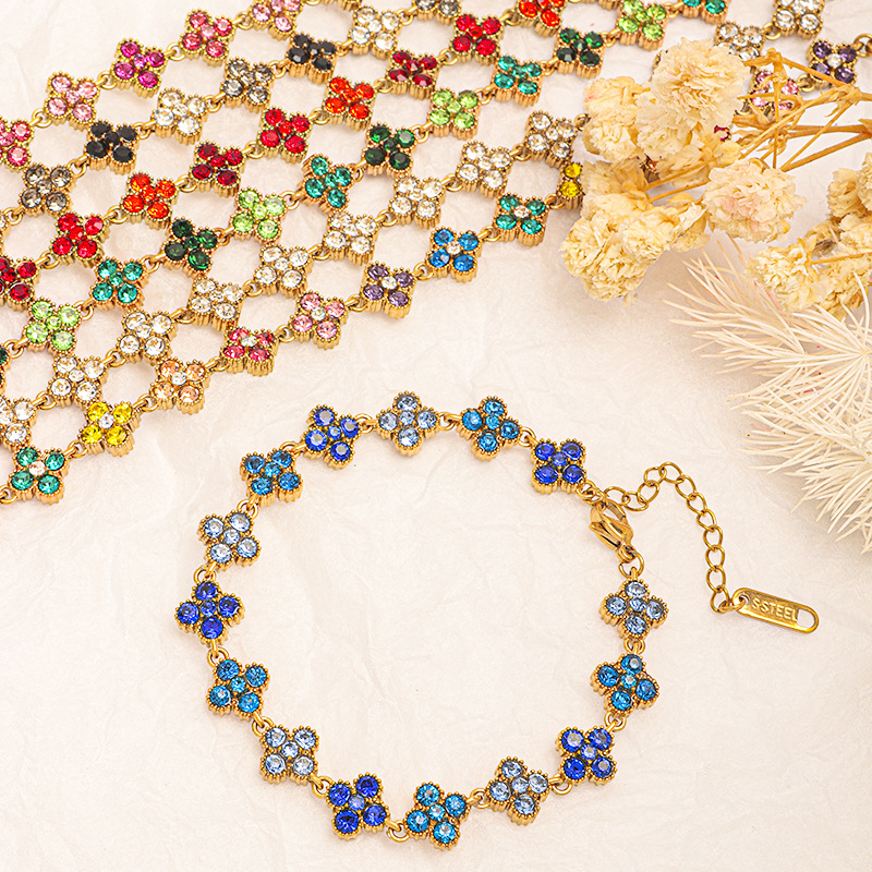 New Womens Exquisite And Luxurious Full-diamond Necklace