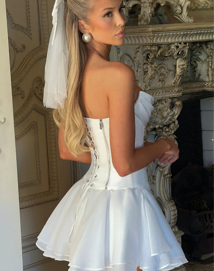 Buy Women's Clothing Online | Buy Trending Dresses for Women Buy Women's Clothing Online | Buy Trending Dresses for Women